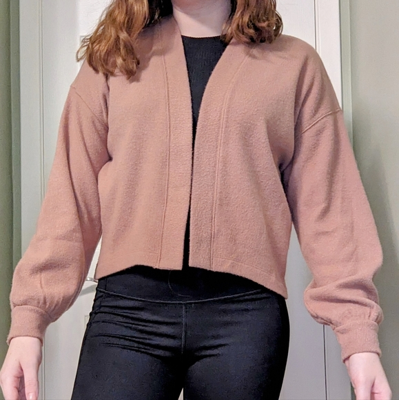 Abercrombie & Fitch Soft Collection Cozy Cropped Cardigan in Cedarwood |… - Picture 1 of 7